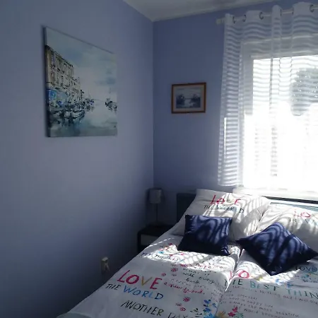 Dolina Golebiewska アパート ソポト