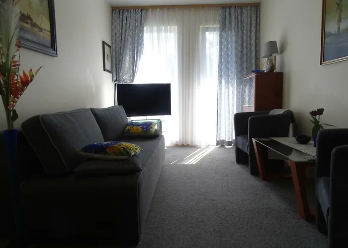 Dolina Golebiewska アパート ソポト